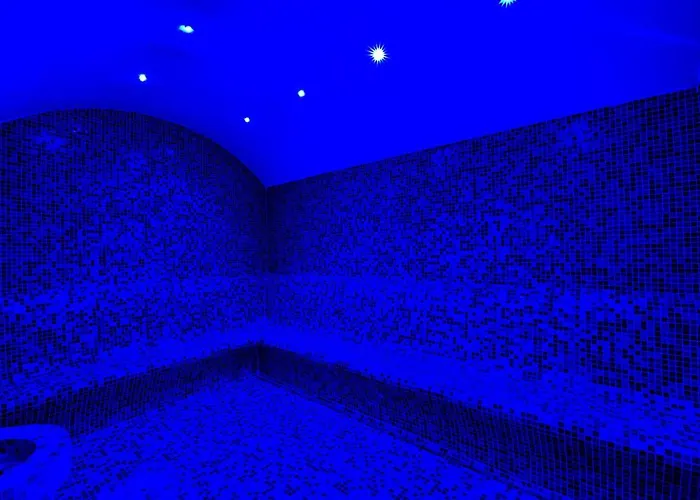 Jasmin Elite & Lägenhetshotell 4*